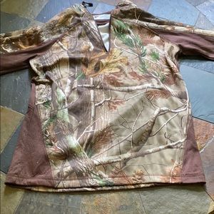 Long sleeve hunting sweatshirt
